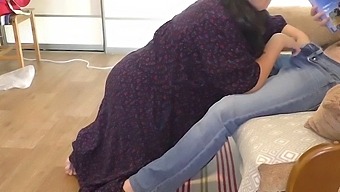 Mature Mom Performs Oral Sex On Son And Offers Her Buttocks For Anal Penetration