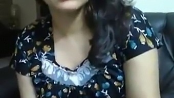 Indian Mature Lady With Large Breasts Video Calls Her Lover