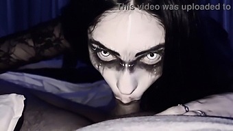 Žena Při Orálním Sexu S Muži Je Nahrána