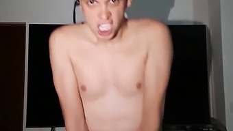 Začala Jsem S Prstěním Jeho Zadečku, Než Mi To Oplatil