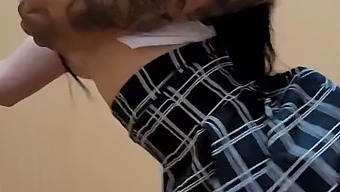 Мы С Моей Yчитeльницей Занимаемся Сексуальной Активностью, Чтобы Улучшить Свои Оценки.