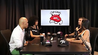 After Their Marriage, They Experienced A Period Of Sadness - Casal Fada Prazeres (Sheer/Red)